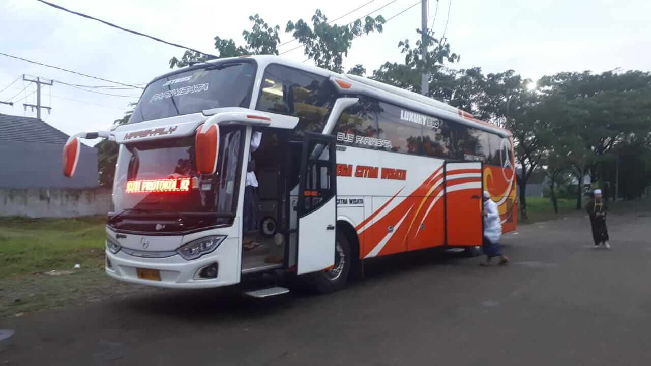 cara memilih penyewaan bus