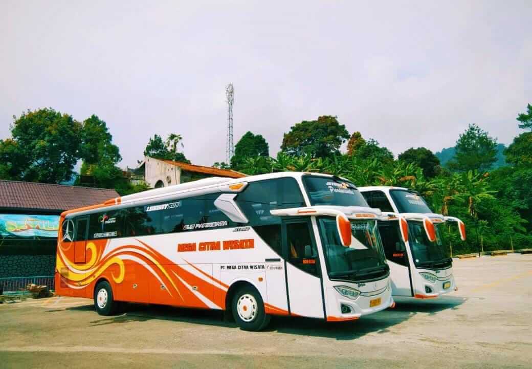 rental bus tangerang