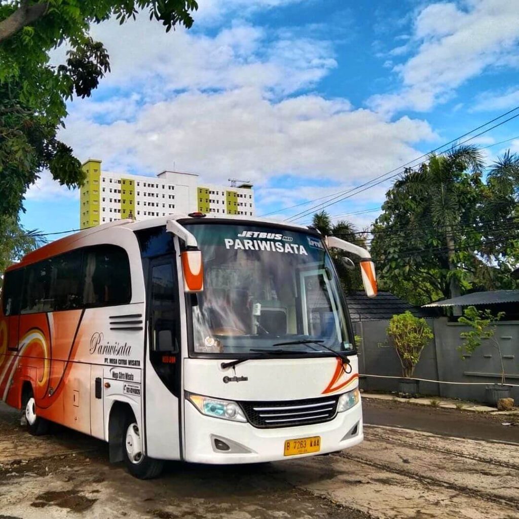 sewa bus karawang