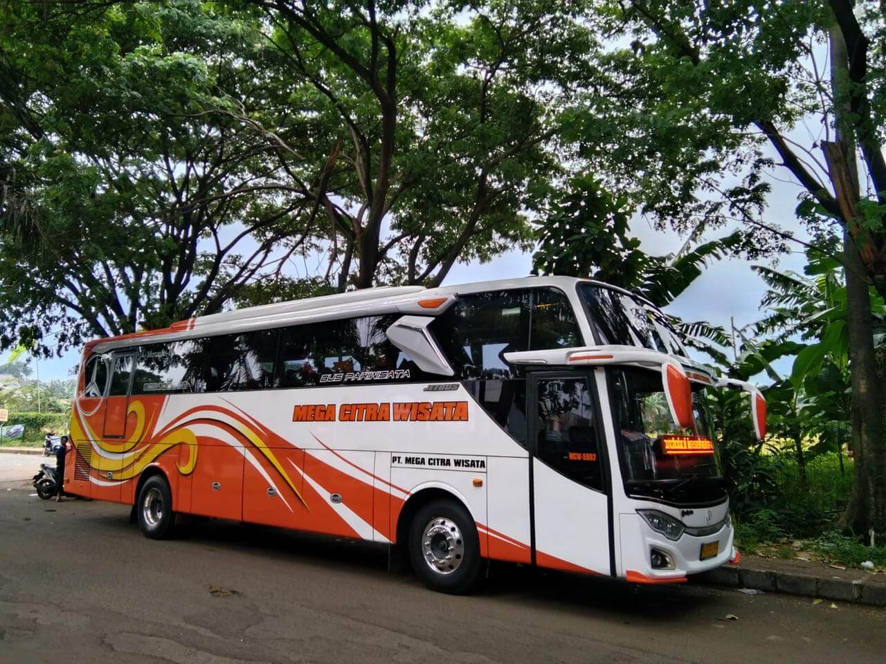 sewa bus pariwisata di karawang