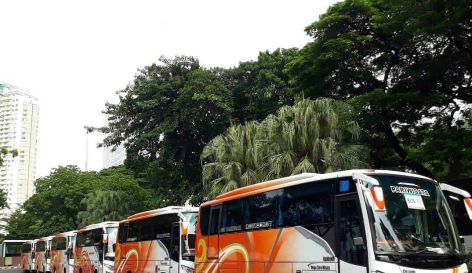 Sewa Bus Pariwisata Jakarta