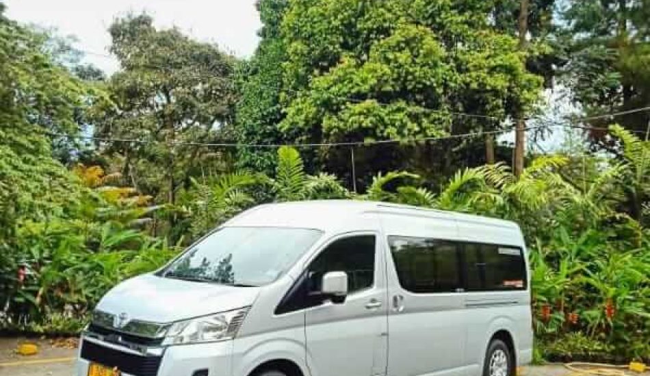 Sewa Hiace Murah dan Terpercaya