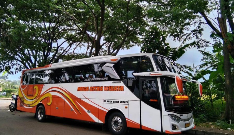 sewa bus pariwisata di karawang